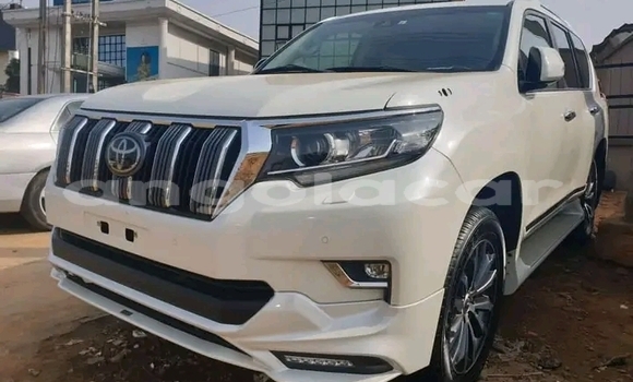Buy Used Toyota Land Cruiser Prado White Car in Luena in Moxico Buy Used Toyota Land Cruiser Prado White Car in Luena in Moxico