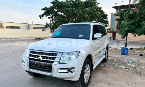 Comprar Usado Mitsubishi Pajero Branco Carro em Luanda em Luanda Province Comprar Usado Mitsubishi Pajero Branco Carro em Luanda em Luanda Province