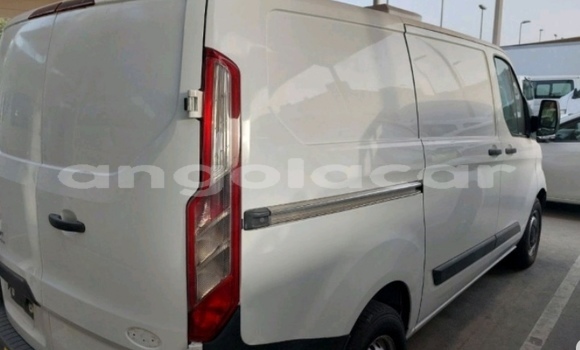 Acheter Occasion Voiture Ford Explorer Sport Trac Blanc à Luanda, Province de Luanda Acheter Occasion Voiture Ford Explorer Sport Trac Blanc à Luanda, Province de Luanda