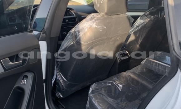 Acheter Occasion Voiture Audi A5 Blanc à Luanda, Province de Luanda Acheter Occasion Voiture Audi A5 Blanc à Luanda, Province de Luanda