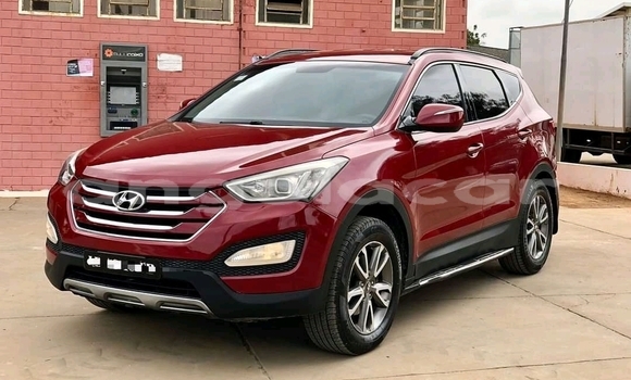 Buy Used Hyundai Santa Fe Red Car in Luanda in Luanda Province Buy Used Hyundai Santa Fe Red Car in Luanda in Luanda Province