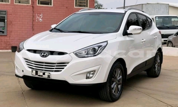 Buy Used Hyundai Tucson White Car in Luena in Moxico Buy Used Hyundai Tucson White Car in Luena in Moxico