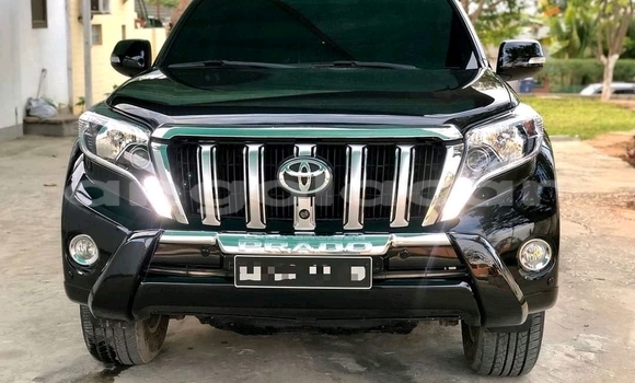 Comprar Usado Toyota Prado Preto Carro em Luena em Moxico