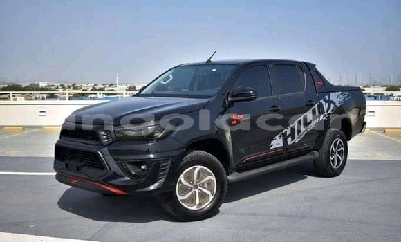 Acheter Occasion Voiture Toyota Hiluxe Revo Noir à Luena, Moxico Acheter Occasion Voiture Toyota Hiluxe Revo Noir à Luena, Moxico