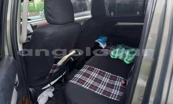 Acheter Occasion Voiture Toyota Hiluxe Revo Noir à Luena, Moxico Acheter Occasion Voiture Toyota Hiluxe Revo Noir à Luena, Moxico