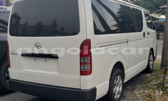 Comprar Usado Toyota Hiace Branco Carro em Luanda em Luanda Province Comprar Usado Toyota Hiace Branco Carro em Luanda em Luanda Province