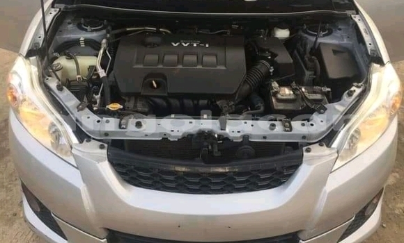 Comprar Usado Toyota Matrix Prata Carro em Luena em Moxico Comprar Usado Toyota Matrix Prata Carro em Luena em Moxico