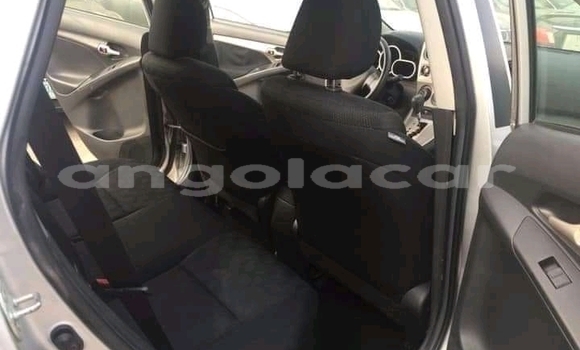 Comprar Usado Toyota Matrix Prata Carro em Luena em Moxico Comprar Usado Toyota Matrix Prata Carro em Luena em Moxico