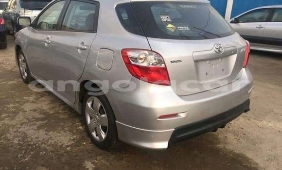 Comprar Usado Toyota Matrix Prata Carro em Luena em Moxico Comprar Usado Toyota Matrix Prata Carro em Luena em Moxico