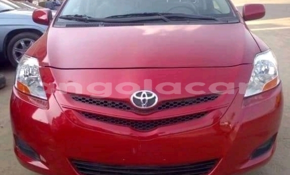 Comprar Usado Toyota Yaris Vermelho Carro em N'zeto em Zaire