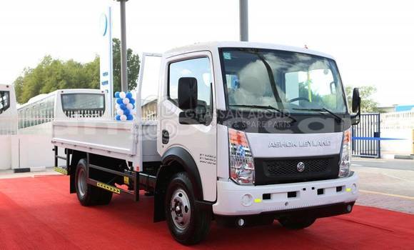 Acheter Neuf Utilitaire Ashok Leyland PICK UP CARGO Blanc à Import - Dubai, Province de Bengo Acheter Neuf Utilitaire Ashok Leyland PICK UP CARGO Blanc à Import - Dubai, Province de Bengo
