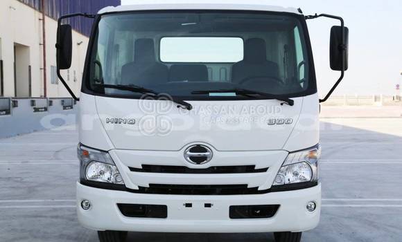 Medium with watermark hino 714 bengo province import dubai 27331