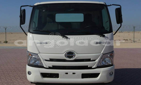 Buy New Hino 916 White Truck in Import - Dubai in Bengo Province Buy New Hino 916 White Truck in Import - Dubai in Bengo Province