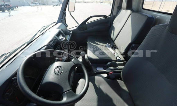 Acheter Neuf Utilitaire Hino 916 Blanc à Import - Dubai, Province de Bengo Acheter Neuf Utilitaire Hino 916 Blanc à Import - Dubai, Province de Bengo