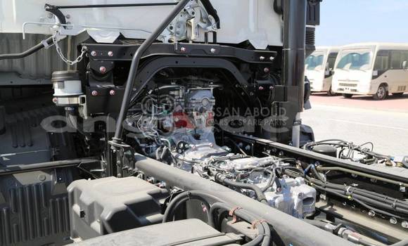Acheter Neuf Utilitaire Hino GH Blanc à Import - Dubai, Province de Bengo Acheter Neuf Utilitaire Hino GH Blanc à Import - Dubai, Province de Bengo