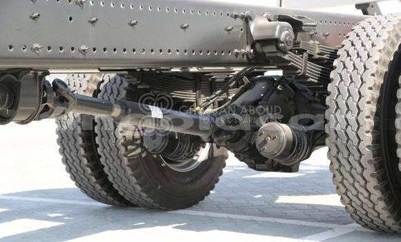 Acheter Neuf Utilitaire Hino GH Blanc à Import - Dubai, Province de Bengo Acheter Neuf Utilitaire Hino GH Blanc à Import - Dubai, Province de Bengo