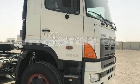 Medium with watermark hino sv bengo province import dubai 27334