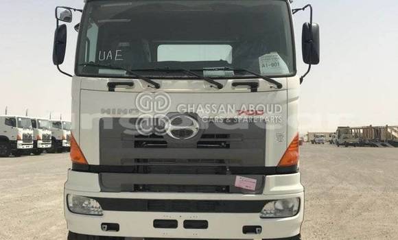 Acheter Neuf Utilitaire Hino SV Blanc à Import - Dubai, Province de Bengo Acheter Neuf Utilitaire Hino SV Blanc à Import - Dubai, Province de Bengo