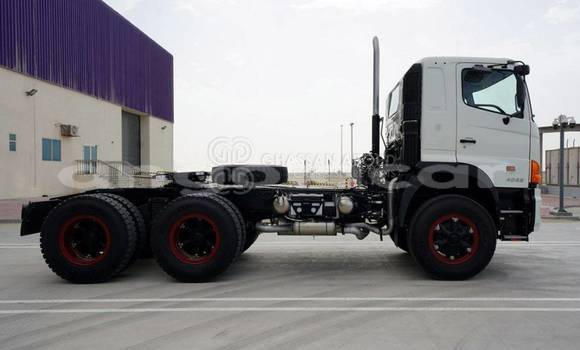 Acheter Neuf Utilitaire Hino SV Blanc à Import - Dubai, Province de Bengo Acheter Neuf Utilitaire Hino SV Blanc à Import - Dubai, Province de Bengo