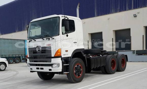 Acheter Neuf Utilitaire Hino SV Blanc à Import - Dubai, Province de Bengo Acheter Neuf Utilitaire Hino SV Blanc à Import - Dubai, Province de Bengo