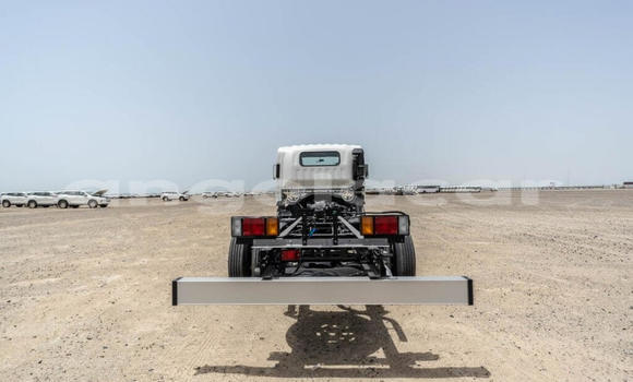 Acheter Neuf Utilitaire Isuzu NPR 85H Blanc à Import - Dubai, Province de Bengo Acheter Neuf Utilitaire Isuzu NPR 85H Blanc à Import - Dubai, Province de Bengo