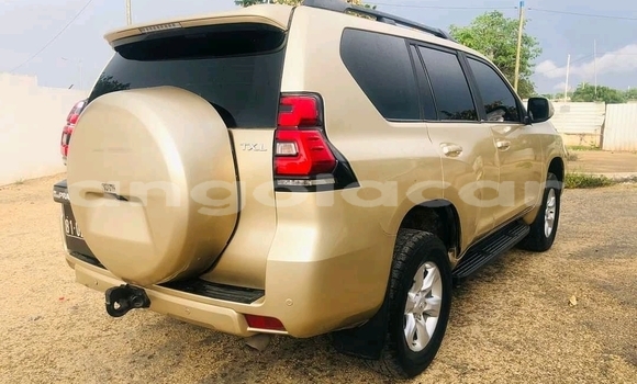 Buy Used Toyota Prado Other Car in Huambo in Huambo Buy Used Toyota Prado Other Car in Huambo in Huambo