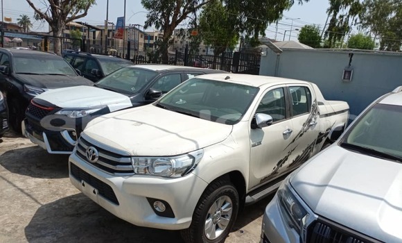 Comprar Usado Toyota Hilux Branco Carro em Luanda em Luanda Province Comprar Usado Toyota Hilux Branco Carro em Luanda em Luanda Province