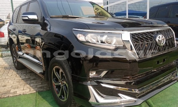 Buy Used Toyota Land Cruiser Black Car in Luanda in Luanda Province