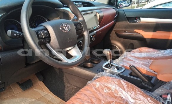 Comprar Usado Toyota Hilux Branco Carro em Luanda em Luanda Province Comprar Usado Toyota Hilux Branco Carro em Luanda em Luanda Province