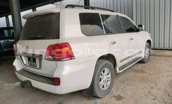 Comprar Usado Toyota Land Cruiser Branco Carro em Luanda em Luanda Province Comprar Usado Toyota Land Cruiser Branco Carro em Luanda em Luanda Province