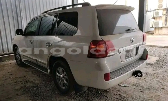 Comprar Usado Toyota Land Cruiser Branco Carro em Luanda em Luanda Province Comprar Usado Toyota Land Cruiser Branco Carro em Luanda em Luanda Province