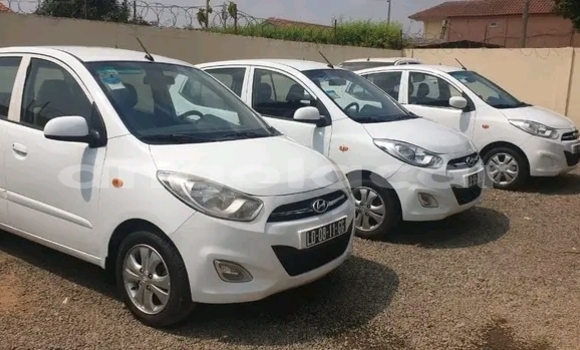 Acheter Occasion Voiture Hyundai i10 Blanc à Luanda, Province de Luanda