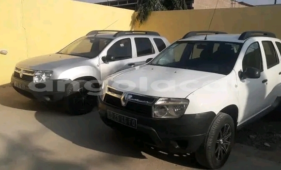 Comprar Usado Renault Duster Branco Carro em Luanda em Luanda Province