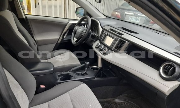 Acheter Occasion Voiture Toyota RAV4 Noir à Luanda, Province de Luanda Acheter Occasion Voiture Toyota RAV4 Noir à Luanda, Province de Luanda