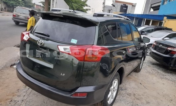 Acheter Occasion Voiture Toyota RAV4 Noir à Luanda, Province de Luanda Acheter Occasion Voiture Toyota RAV4 Noir à Luanda, Province de Luanda