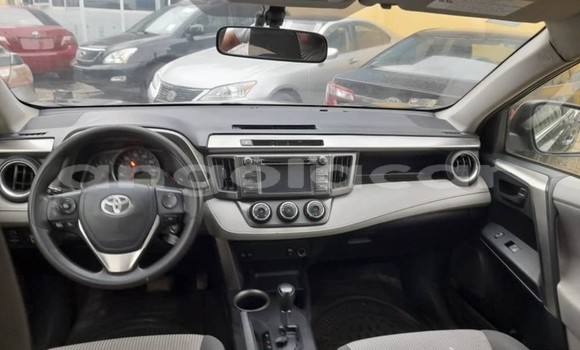 Acheter Occasion Voiture Toyota RAV4 Noir à Luanda, Province de Luanda Acheter Occasion Voiture Toyota RAV4 Noir à Luanda, Province de Luanda