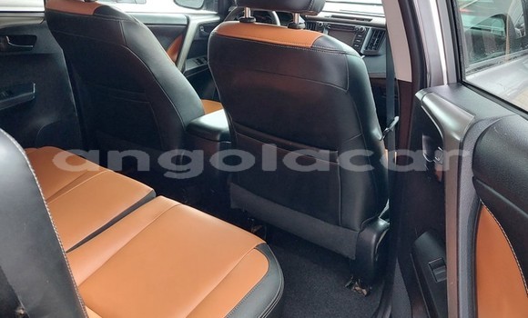 Acheter Occasion Voiture Toyota RAV4 Gris à Luanda, Province de Luanda Acheter Occasion Voiture Toyota RAV4 Gris à Luanda, Province de Luanda