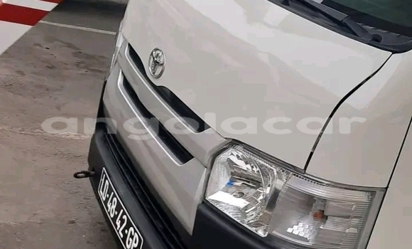 Comprar Usado Toyota Hiace Branco Carro em Luanda em Luanda Province Comprar Usado Toyota Hiace Branco Carro em Luanda em Luanda Province