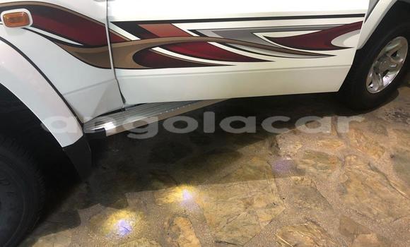Comprar Usado Toyota Land Cruiser Branco Carro em Luena em Moxico Comprar Usado Toyota Land Cruiser Branco Carro em Luena em Moxico