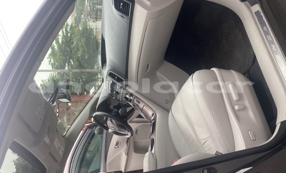 Comprar Usado Toyota Camry Branco Carro em Luena em Moxico Comprar Usado Toyota Camry Branco Carro em Luena em Moxico