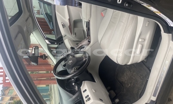 Comprar Usado Toyota Camry Branco Carro em Luena em Moxico Comprar Usado Toyota Camry Branco Carro em Luena em Moxico