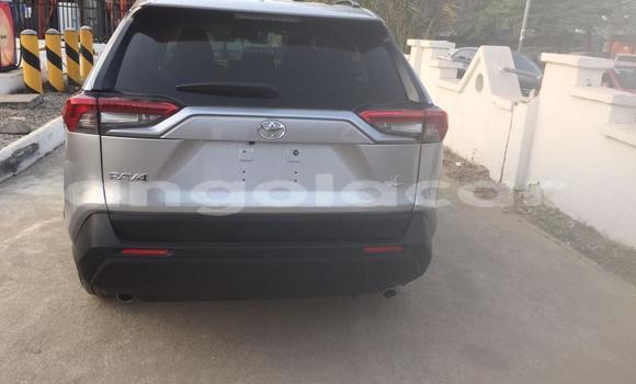 Comprar Usado Toyota RAV4 Prata Carro em Luanda em Luanda Province Comprar Usado Toyota RAV4 Prata Carro em Luanda em Luanda Province
