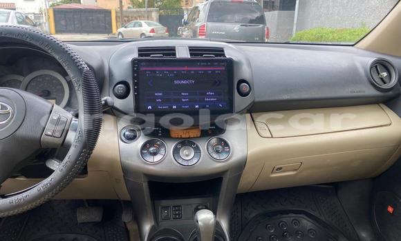 Acheter Occasion Voiture Toyota RAV4 Rouge à Luanda, Province de Luanda Acheter Occasion Voiture Toyota RAV4 Rouge à Luanda, Province de Luanda