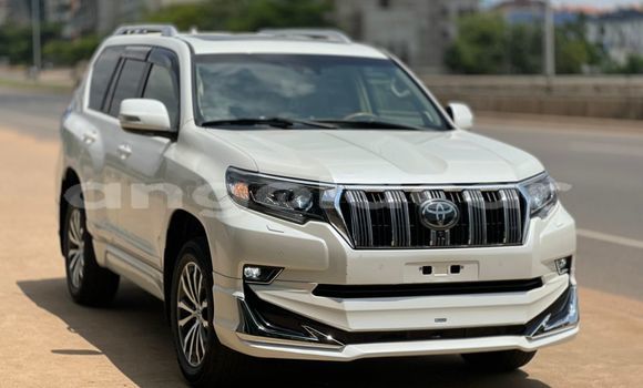 Acheter Occasion Voiture Toyota Prado Blanc à Luanda, Province de Luanda Acheter Occasion Voiture Toyota Prado Blanc à Luanda, Province de Luanda