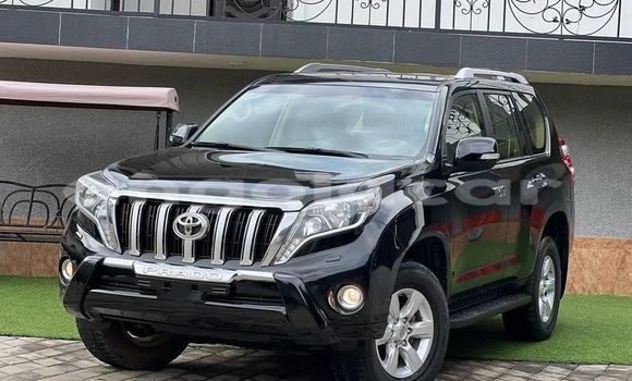Buy Used Toyota Land Cruiser Black Car in Luanda in Luanda Province