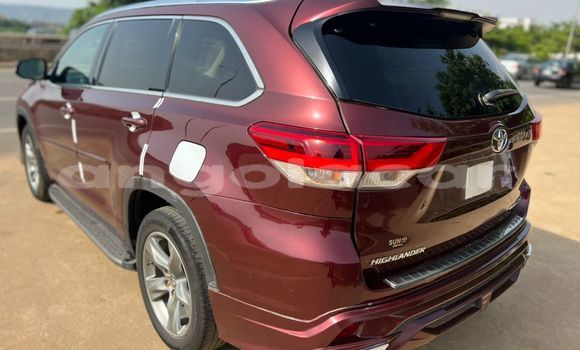 Comprar Usado Toyota Highlander Vermelho Carro em Luanda em Luanda Province Comprar Usado Toyota Highlander Vermelho Carro em Luanda em Luanda Province