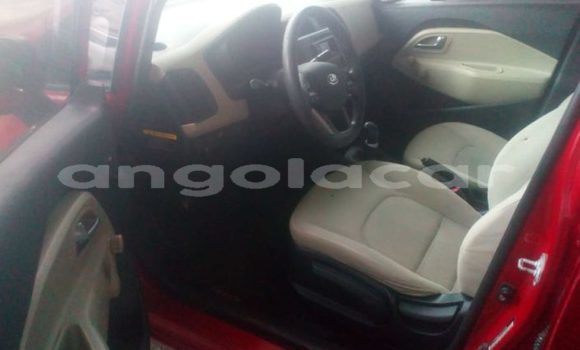 Comprar Usado Kia rio Vermelho Carro em Luena em Moxico Comprar Usado Kia rio Vermelho Carro em Luena em Moxico