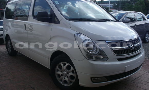 Acheter Occasion Voiture Hyundai H1 Blanc à Luena, Moxico Acheter Occasion Voiture Hyundai H1 Blanc à Luena, Moxico