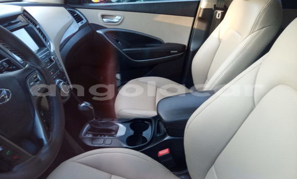 Comprar Usado Hyundai Santa Fe Outro Carro em Luena em Moxico Comprar Usado Hyundai Santa Fe Outro Carro em Luena em Moxico