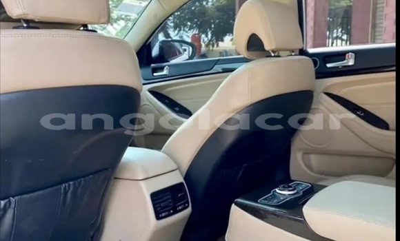 Acheter Occasion Voiture Kia K7 Blanc à Luanda, Province de Luanda Acheter Occasion Voiture Kia K7 Blanc à Luanda, Province de Luanda